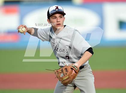 Thumbnail 2 in Pelham vs. Albertus Magnus (Beacon Spring Bash) photogallery.