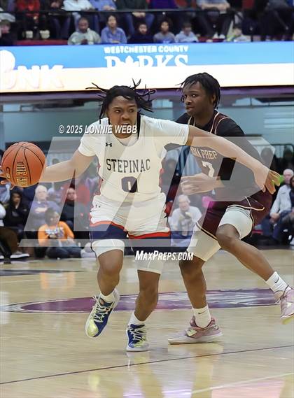 Thumbnail 2 in Archbishop Stepinac vs. Iona Prep (Crusader Classic) photogallery.