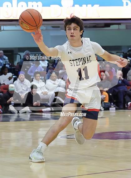 Thumbnail 3 in Archbishop Stepinac vs. Iona Prep (Crusader Classic) photogallery.