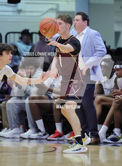 Thumbnail 1 in Archbishop Stepinac vs. Iona Prep (Crusader Classic) photogallery.