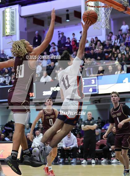 Thumbnail 1 in Archbishop Stepinac vs. Iona Prep (Crusader Classic) photogallery.