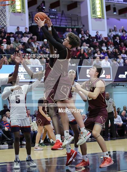 Thumbnail 3 in Archbishop Stepinac vs. Iona Prep (Crusader Classic) photogallery.