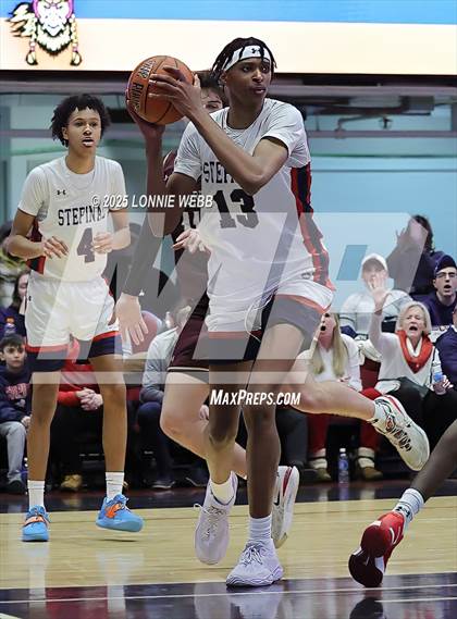 Thumbnail 3 in Archbishop Stepinac vs. Iona Prep (Crusader Classic) photogallery.