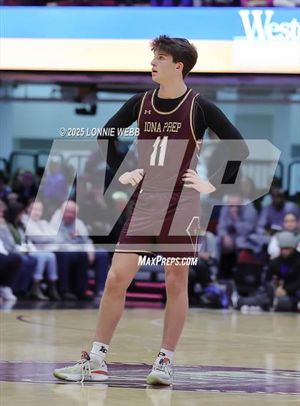 Thumbnail 3 in Archbishop Stepinac vs. Iona Prep (Crusader Classic) photogallery.