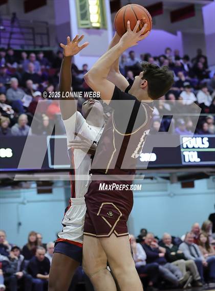 Thumbnail 3 in Archbishop Stepinac vs. Iona Prep (Crusader Classic) photogallery.