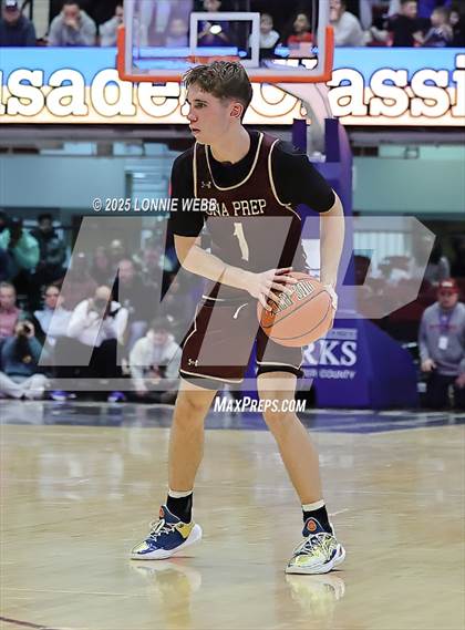Thumbnail 1 in Archbishop Stepinac vs. Iona Prep (Crusader Classic) photogallery.
