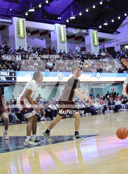 Thumbnail 1 in Archbishop Stepinac vs. Iona Prep (Crusader Classic) photogallery.