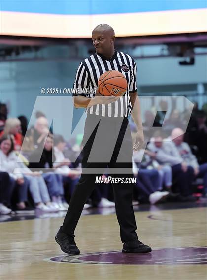 Thumbnail 1 in Archbishop Stepinac vs. Iona Prep (Crusader Classic) photogallery.