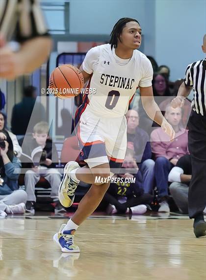 Thumbnail 2 in Archbishop Stepinac vs. Iona Prep (Crusader Classic) photogallery.