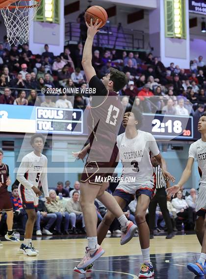 Thumbnail 1 in Archbishop Stepinac vs. Iona Prep (Crusader Classic) photogallery.