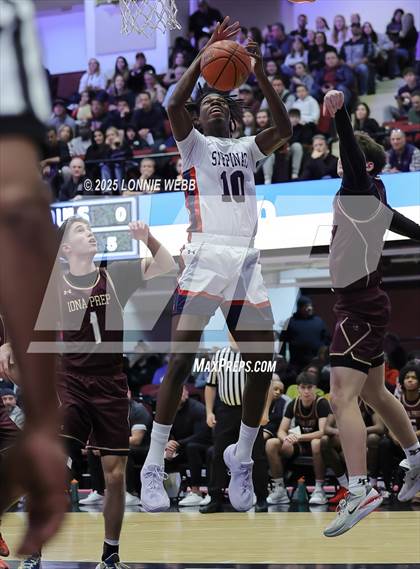 Thumbnail 1 in Archbishop Stepinac vs. Iona Prep (Crusader Classic) photogallery.