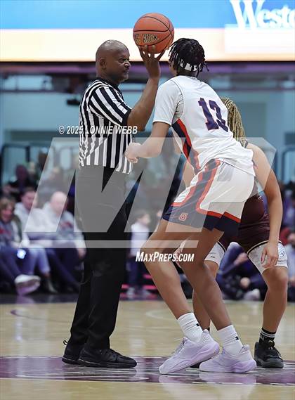 Thumbnail 3 in Archbishop Stepinac vs. Iona Prep (Crusader Classic) photogallery.