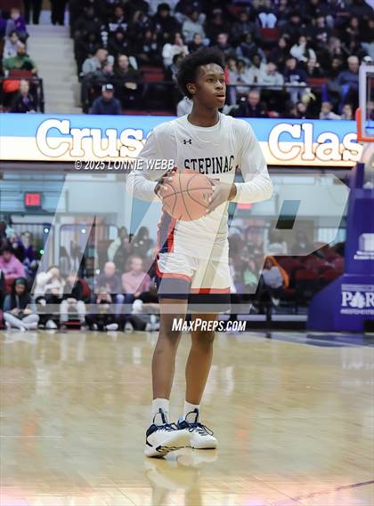Thumbnail 1 in Archbishop Stepinac vs. Iona Prep (Crusader Classic) photogallery.