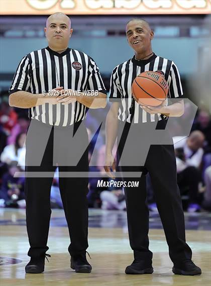 Thumbnail 3 in Archbishop Stepinac vs. Iona Prep (Crusader Classic) photogallery.