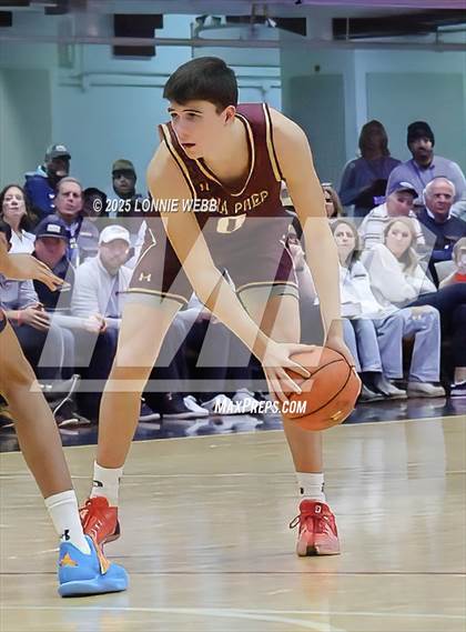 Thumbnail 2 in Archbishop Stepinac vs. Iona Prep (Crusader Classic) photogallery.