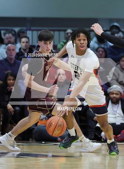 Thumbnail 1 in Archbishop Stepinac vs. Iona Prep (Crusader Classic) photogallery.