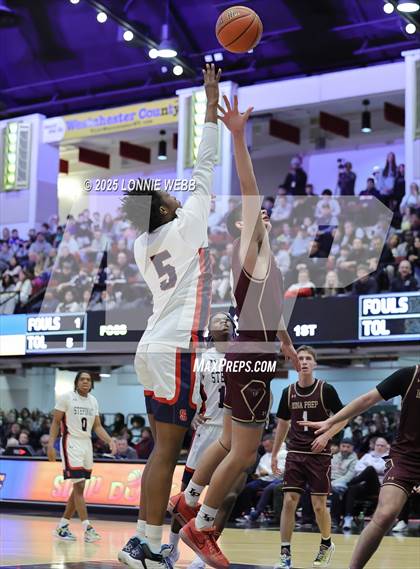 Thumbnail 3 in Archbishop Stepinac vs. Iona Prep (Crusader Classic) photogallery.