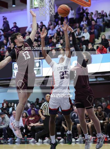 Thumbnail 2 in Archbishop Stepinac vs. Iona Prep (Crusader Classic) photogallery.