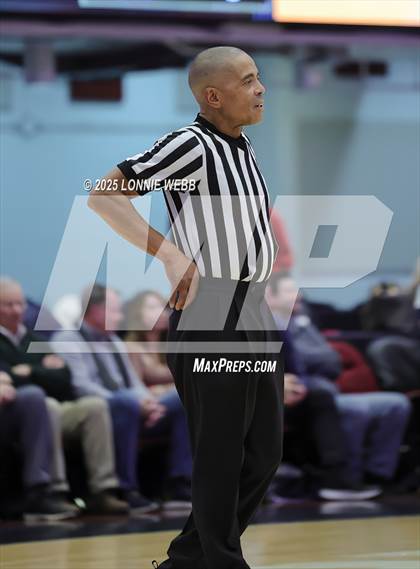 Thumbnail 3 in Archbishop Stepinac vs. Iona Prep (Crusader Classic) photogallery.