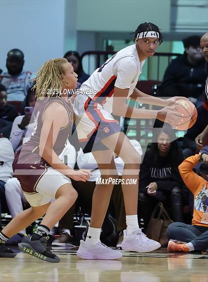 Thumbnail 1 in Archbishop Stepinac vs. Iona Prep (Crusader Classic) photogallery.