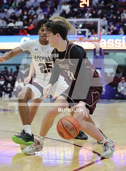 Thumbnail 2 in Archbishop Stepinac vs. Iona Prep (Crusader Classic) photogallery.