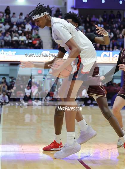 Thumbnail 2 in Archbishop Stepinac vs. Iona Prep (Crusader Classic) photogallery.