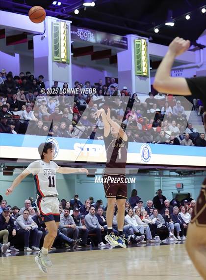 Thumbnail 3 in Archbishop Stepinac vs. Iona Prep (Crusader Classic) photogallery.