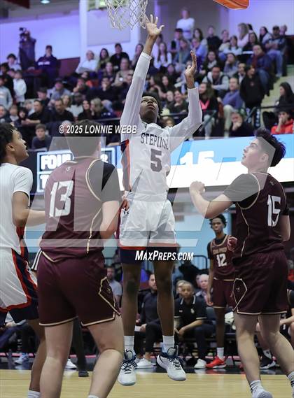 Thumbnail 1 in Archbishop Stepinac vs. Iona Prep (Crusader Classic) photogallery.