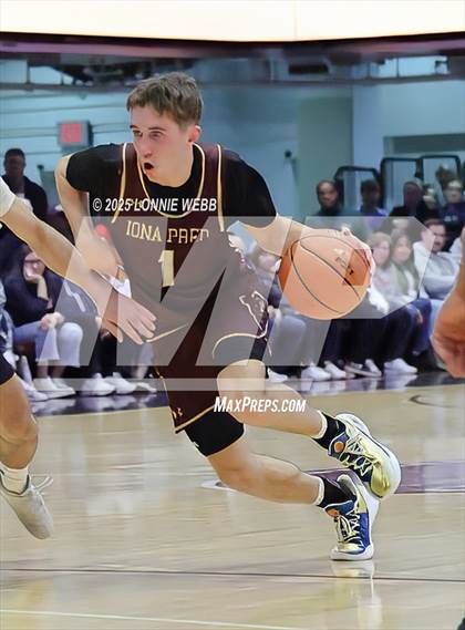 Thumbnail 1 in Archbishop Stepinac vs. Iona Prep (Crusader Classic) photogallery.