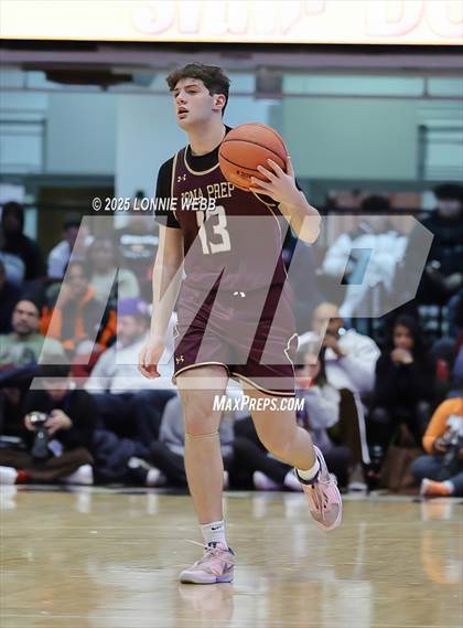 Thumbnail 3 in Archbishop Stepinac vs. Iona Prep (Crusader Classic) photogallery.