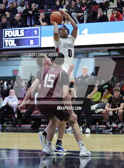 Thumbnail 3 in Archbishop Stepinac vs. Iona Prep (Crusader Classic) photogallery.