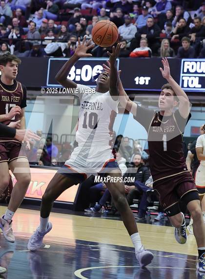 Thumbnail 2 in Archbishop Stepinac vs. Iona Prep (Crusader Classic) photogallery.