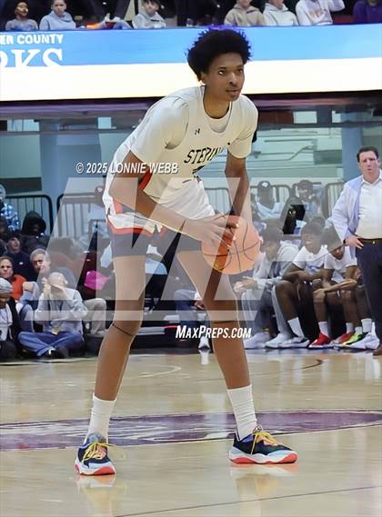 Thumbnail 1 in Archbishop Stepinac vs. Iona Prep (Crusader Classic) photogallery.