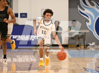 Thumbnail 2 in St. Patrick-St. Vincent vs. Bishop O'Dowd (Crush in the Valley) photogallery.