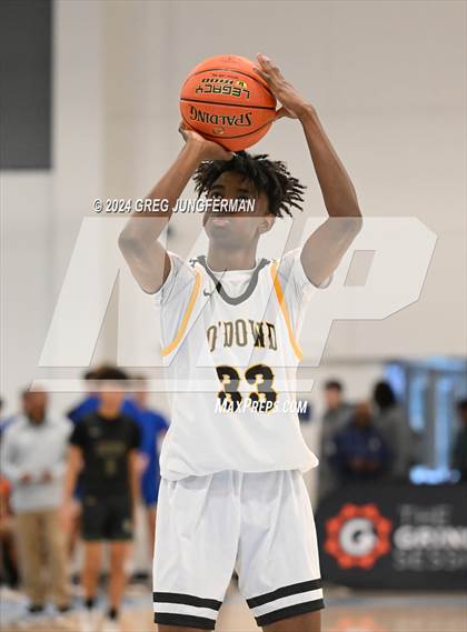 Thumbnail 1 in St. Patrick-St. Vincent vs. Bishop O'Dowd (Crush in the Valley) photogallery.