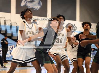Thumbnail 1 in St. Patrick-St. Vincent vs. Bishop O'Dowd (Crush in the Valley) photogallery.