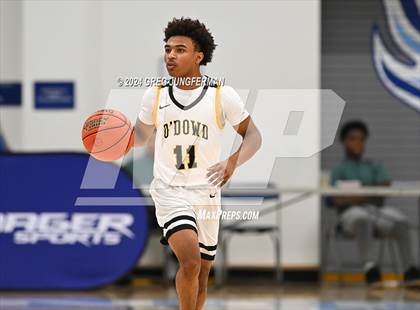 Thumbnail 2 in St. Patrick-St. Vincent vs. Bishop O'Dowd (Crush in the Valley) photogallery.