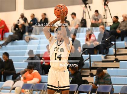 Thumbnail 2 in St. Patrick-St. Vincent vs. Bishop O'Dowd (Crush in the Valley) photogallery.