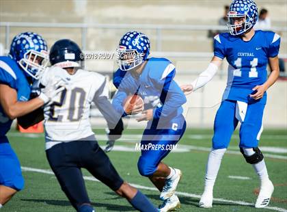 Thumbnail 2 in Central vs. Morse (CIF D3 Finals) photogallery.