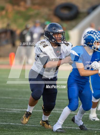 Thumbnail 2 in Central vs. Morse (CIF D3 Finals) photogallery.