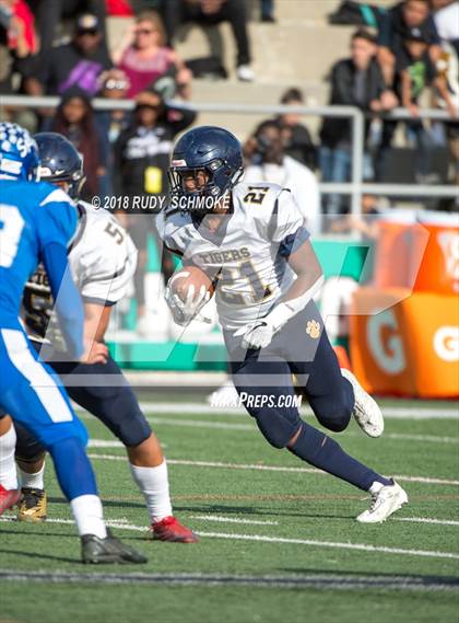 Thumbnail 2 in Central vs. Morse (CIF D3 Finals) photogallery.