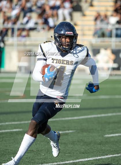 Thumbnail 1 in Central vs. Morse (CIF D3 Finals) photogallery.