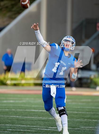 Thumbnail 2 in Central vs. Morse (CIF D3 Finals) photogallery.