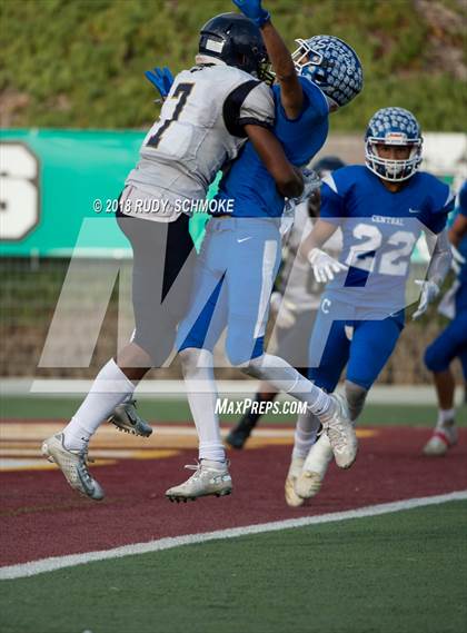 Thumbnail 2 in Central vs. Morse (CIF D3 Finals) photogallery.