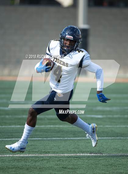 Thumbnail 2 in Central vs. Morse (CIF D3 Finals) photogallery.