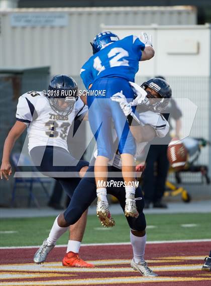 Thumbnail 1 in Central vs. Morse (CIF D3 Finals) photogallery.