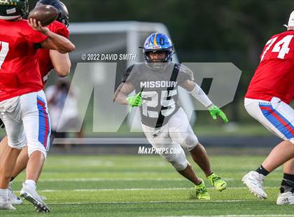 Thumbnail 3 in Kansas vs Missouri All-Star Game photogallery.