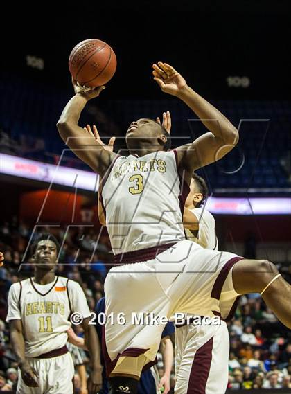 Thumbnail 3 in Sacred Heart vs. Notre Dame Catholic (CIAC Class M Final) photogallery.