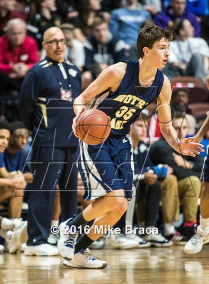 Thumbnail 3 in Sacred Heart vs. Notre Dame Catholic (CIAC Class M Final) photogallery.