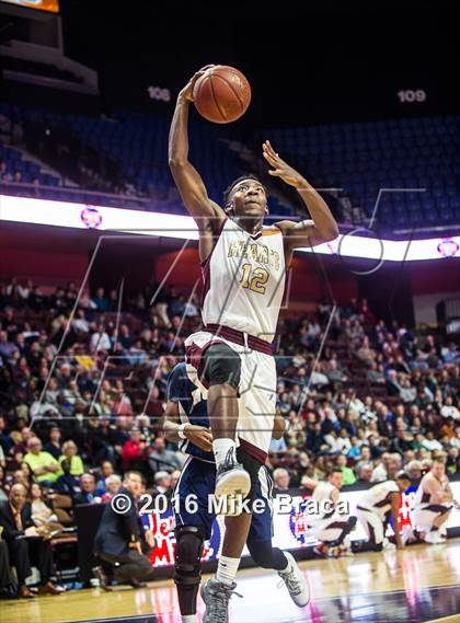 Thumbnail 2 in Sacred Heart vs. Notre Dame Catholic (CIAC Class M Final) photogallery.